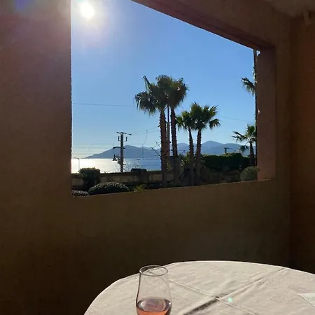 In Riva Al Mare A 아파트 칸느